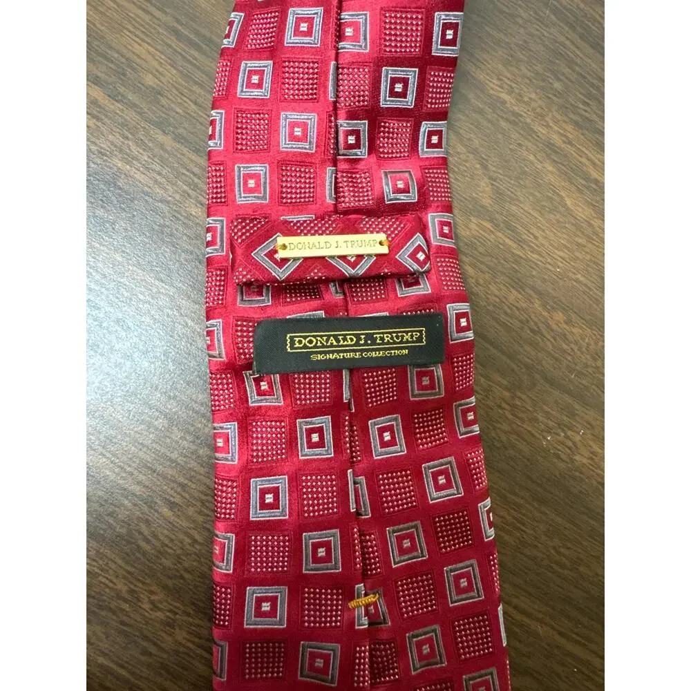 Vintage Donald J Trump Signature Collection Silk Tie Trump Tie 60”